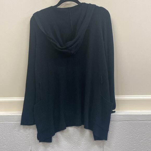 Bloomingdale’s women’s size small silk cashmere blend black sweater jacket - Picture 3 of 4